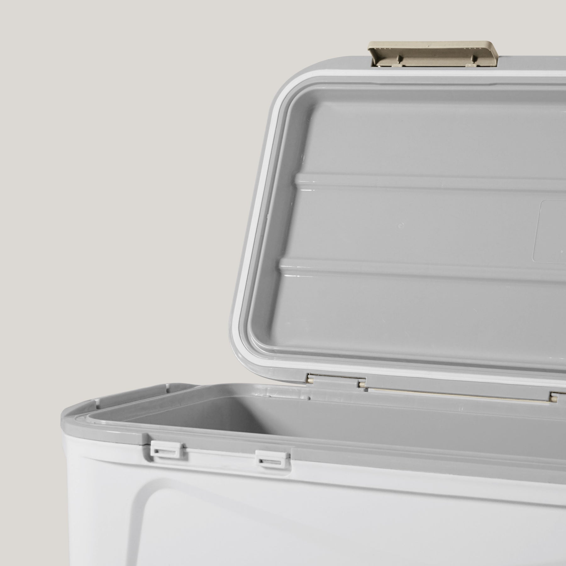 EVEREST Camping Collection กระติกน้ำแข็ง ถังแช่อเนกประสงค์ COOLER BOX ความจุขนาด 50 ลิตร รุ่น AG500PH