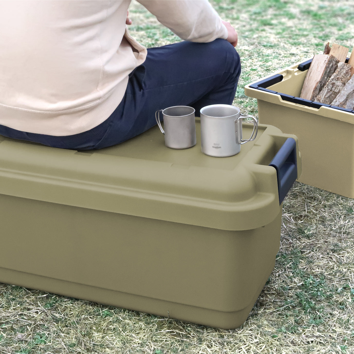 EVEREST&CO. STACKAWAY CONTAINER (L) 73 ลิตร(Made in Japan) กล่องเก็บของ ลัง เก็บของ มีซีนกันน้ำ กันฝุ่น ความจุ 73 ลิตร